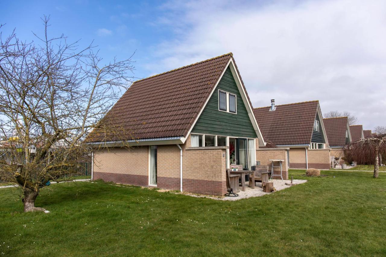 Bungalow 6 Op Recreatiepark De Wielen سينت مارتن المظهر الخارجي الصورة