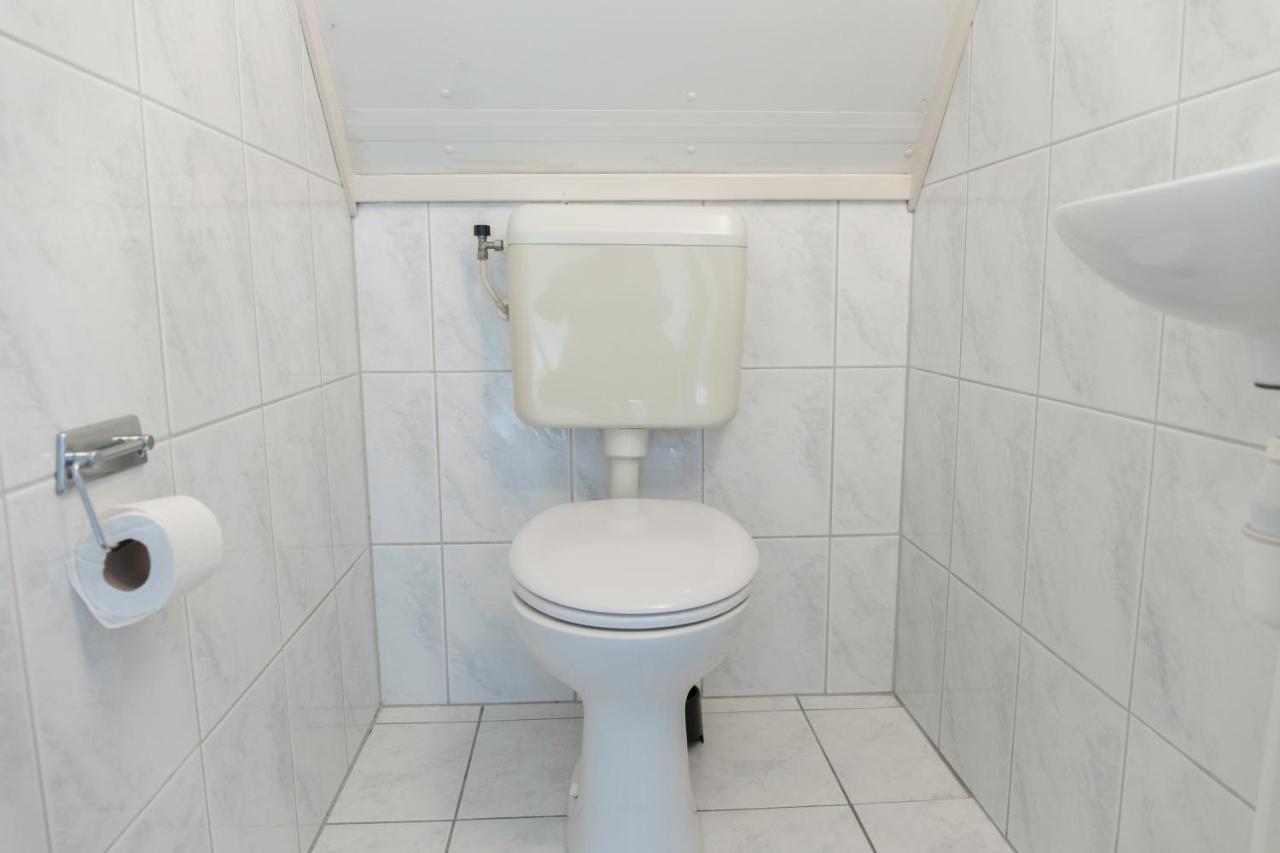 Bungalow 6 Op Recreatiepark De Wielen سينت مارتن المظهر الخارجي الصورة