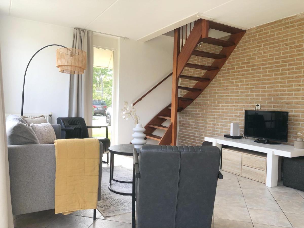 Bungalow 6 Op Recreatiepark De Wielen سينت مارتن المظهر الخارجي الصورة